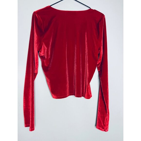 Hollister Women's Size L Red Velvet Long Sleeve Crop Top Sweatheart Valentine - Picture 4 of 9
